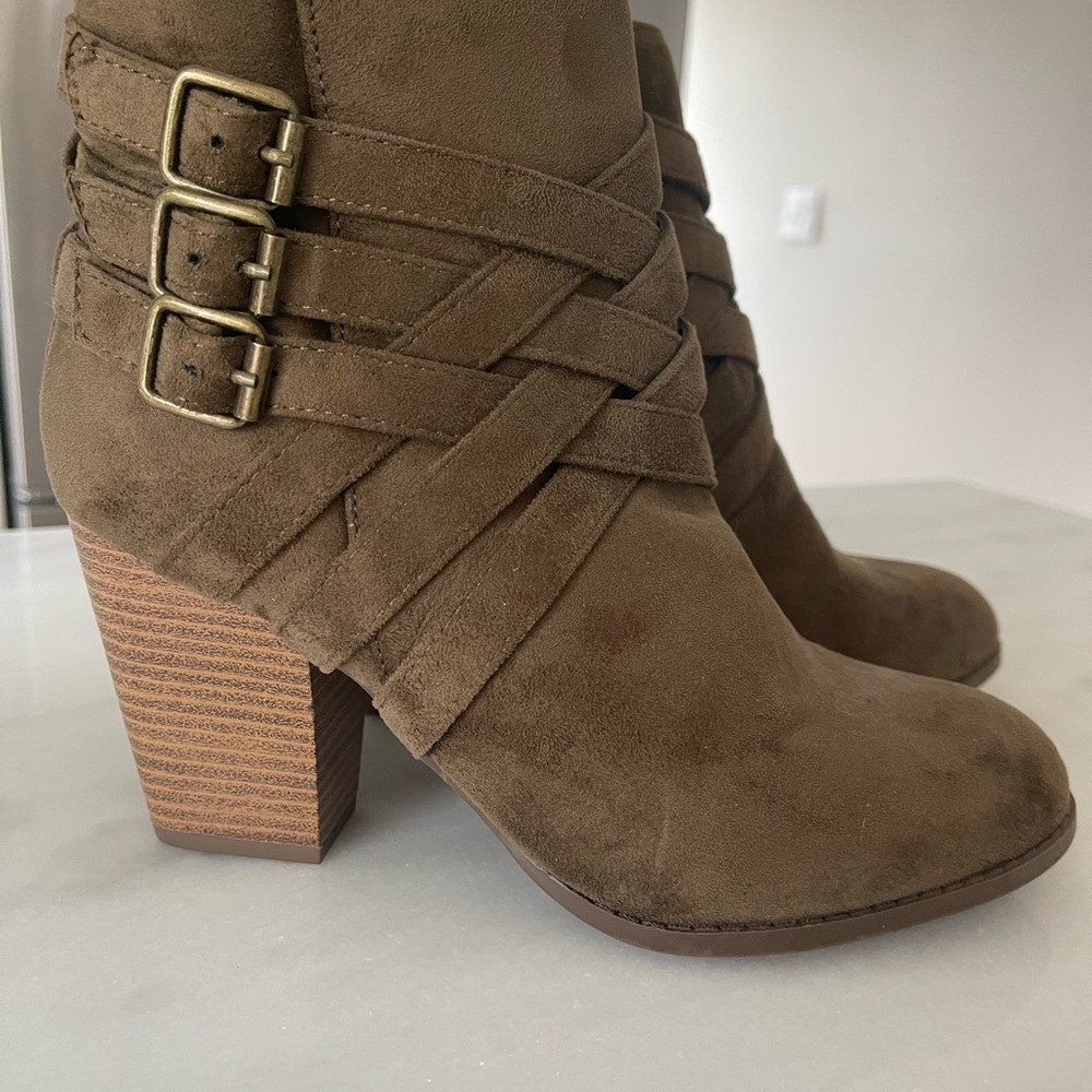 Women's Olive Ankle Boots